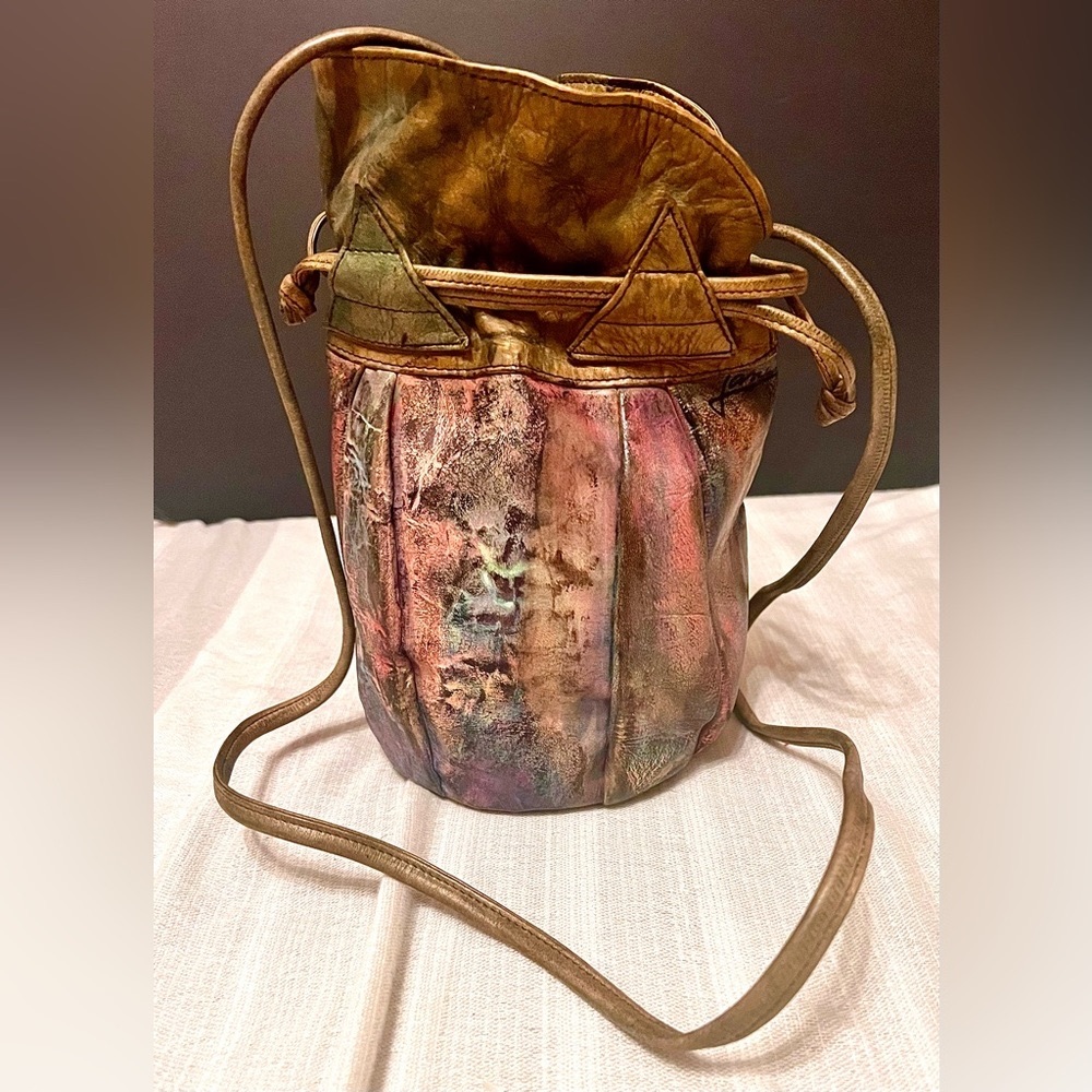 Vintage JANE YOO Hand Painted Leather Crossbody Bucket Bag Signed Mint